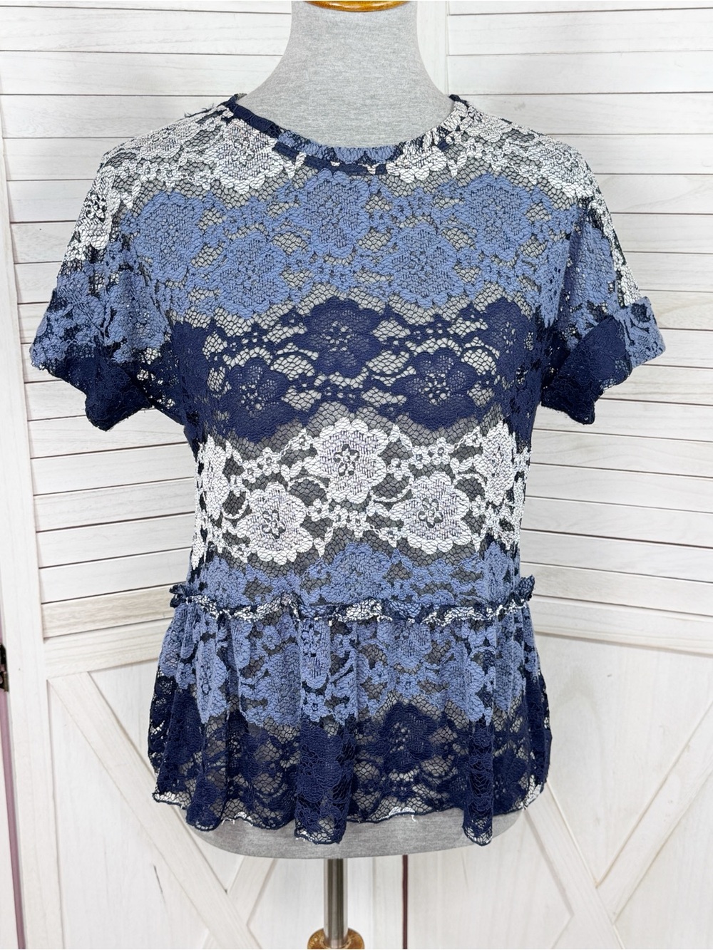 Anthropologie‎ Eva Franco Striped Lace Peplum Top Blouse Short Sleeve Blue Small